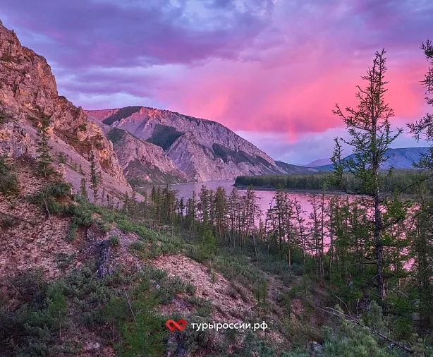 Изображение статьи Экспедиция на Индигирку: путешествие в сердце дикой Якутии с целью фотографирования пейзажа Туры России