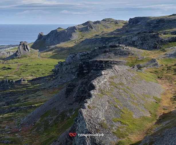 Изображение статьи Туристический маршрут на Полуостров Средний и Рыбачий – как добраться и что посмотреть Туры России