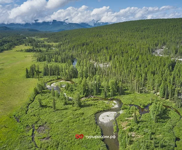 Изображение статьи Горная Часть Хакасии – посещение природных парков Саян Туры России