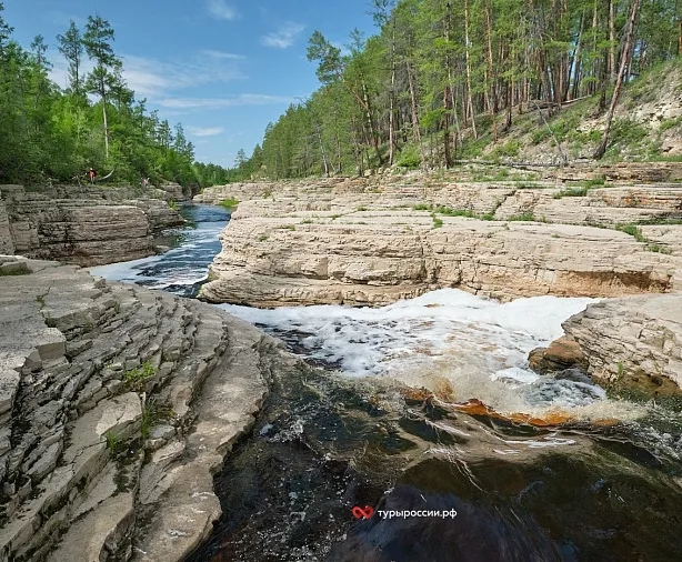 Изображение статьи Однодневная экскурсия из Якутска на водопады Курулуур: как добраться, что посмотреть, советы Туры России