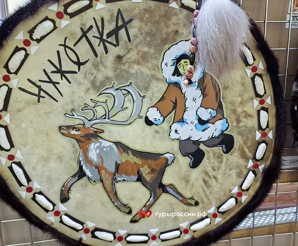 Изображение статьи Сувениры Чукотки: прикосновение к культуре Крайнего Севера Туры России