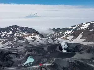 Пейзажи острова Парамушир и вулкана Эбеко