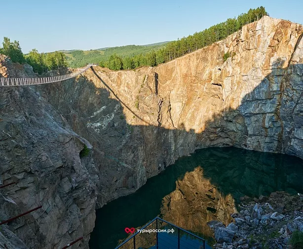 Изображение статьи Однодневная экскурсия из Абакана в музей-заповедник Сундуки Туры России