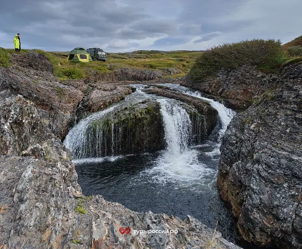 Изображение статьи Туристический маршрут на Полуостров Средний и Рыбачий – как добраться и что посмотреть Туры России