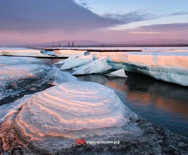 Изображение статьи Отдых в Якутии: как добраться, где жить, что посмотреть Туры России