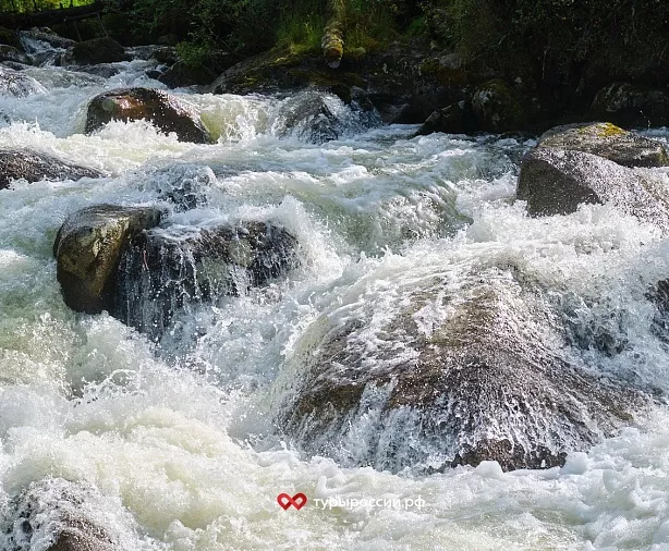 Изображение статьи Горная Часть Хакасии – посещение природных парков Саян Туры России