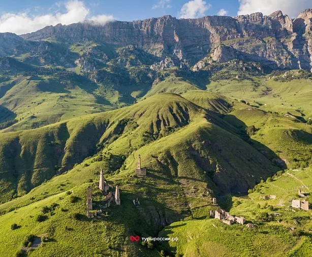 Изображение статьи Отдых в Республике Ингушетия: как добраться, где жить, что посмотреть Туры России