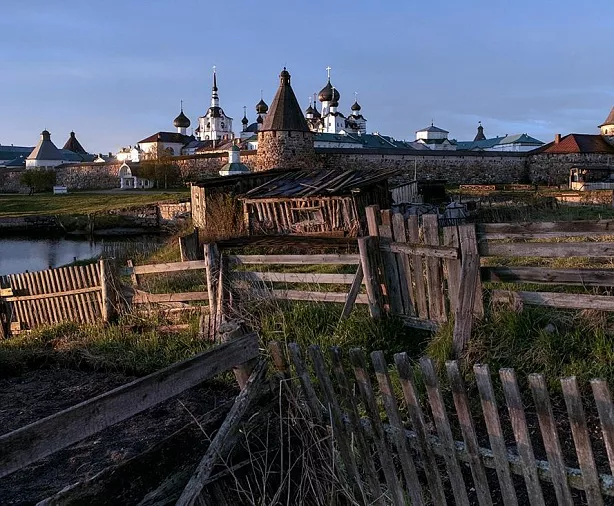 Изображение статьи Соловецкие острова: как добраться, где жить и что посмотреть Туры России