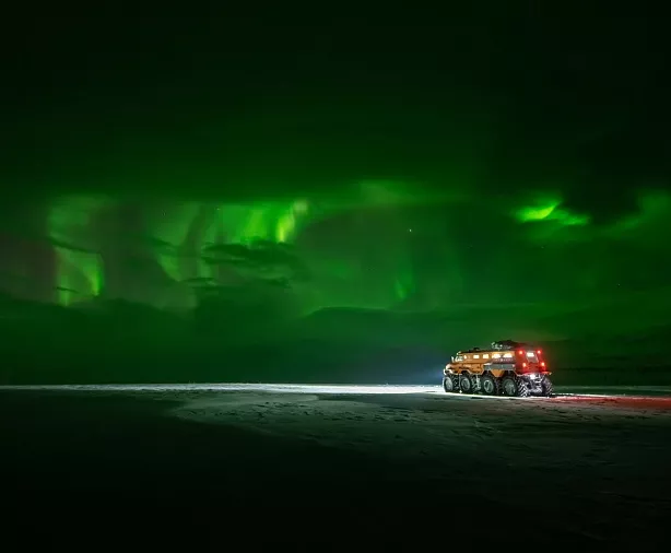 Изображение статьи Путешествие на Ямал: как добраться, что посмотреть, когда лучше ехать Туры России