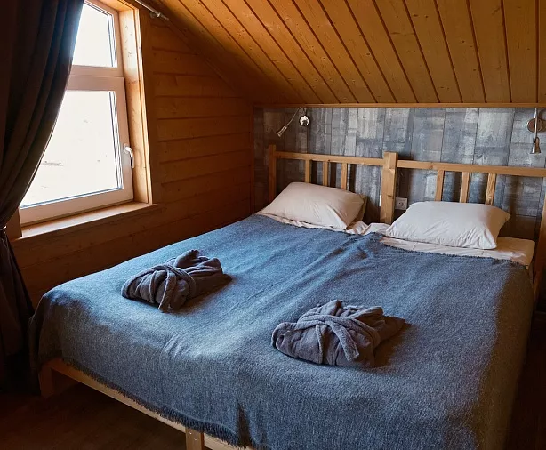 Изображение статьи Туристический маршрут на Полуостров Средний и Рыбачий – как добраться и что посмотреть Туры России