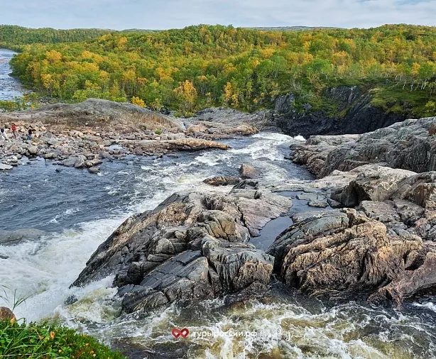 Изображение статьи Водопады Кольского полуострова: Мельничный Каскад на реке Титовка Туры России