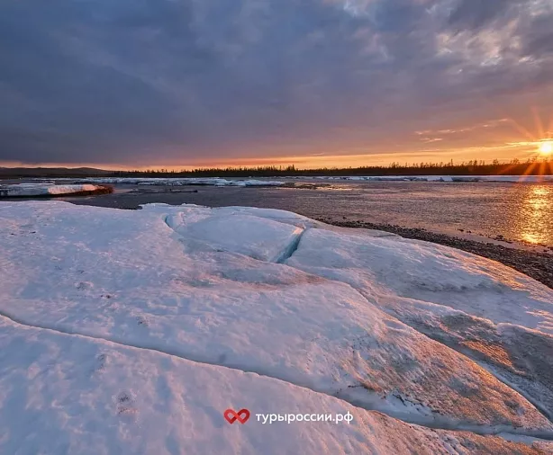 Изображение статьи Якутия: Посещение Национального Парка Момская Наледь Туры России