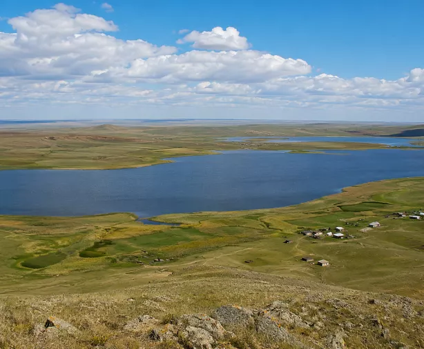 Изображение статьи Экскурсия из Иркутска на озеро Аляты Туры России
