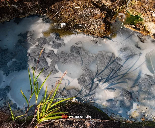 Изображение статьи Горячие источники и целебные грязи Итурупа Туры России