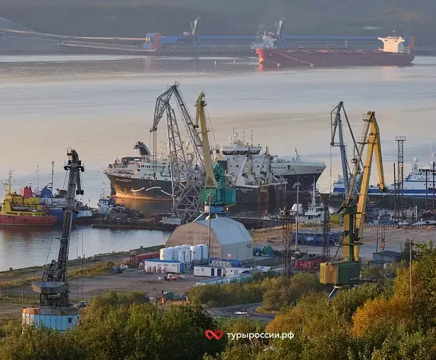 Изображение статьи Мурманск — как добраться, где жить, что посмотреть Туры России
