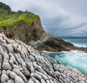 Мыс Столбчатый: каменная симфония Кунашира