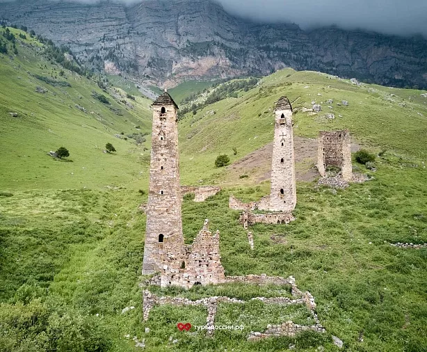Изображение статьи Экскурсия из Владикавказа: Башенный Комплекс Ний  Туры России
