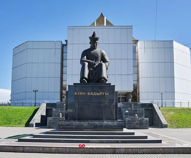 Изображение статьи Отдых в Республике Тыва: как добраться, где жить, что посмотреть Туры России