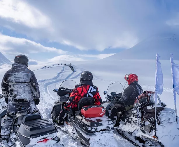 Изображение статьи Путешествие на Ямал: как добраться, что посмотреть, когда лучше ехать Туры России