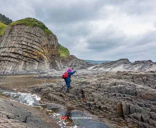 Изображение статьи Мыс Столбчатый: каменная симфония Кунашира Туры России