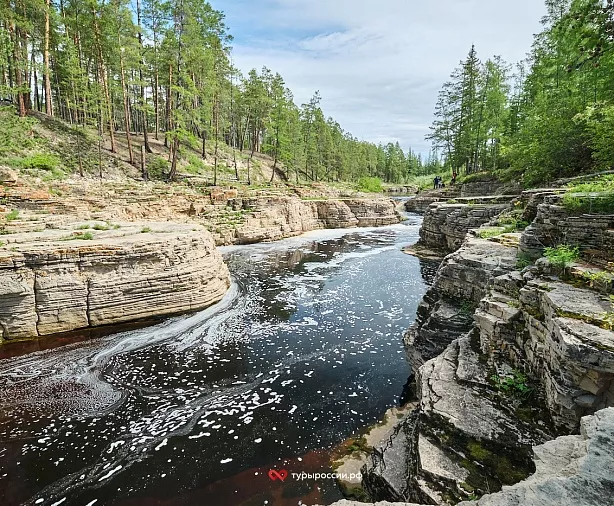 Изображение статьи Однодневная экскурсия из Якутска на водопады Курулуур: как добраться, что посмотреть, советы Туры России