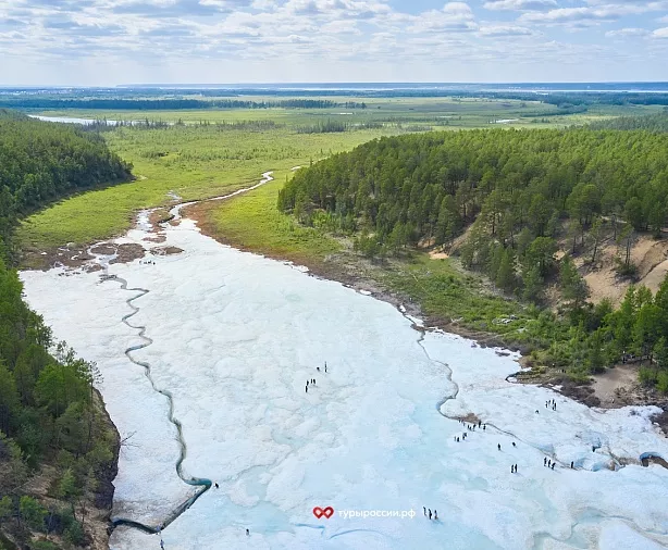 Изображение статьи Однодневная экскурсия из Якутска на Ледник Булуус: как добраться, что посмотреть, полезные советы Туры России
