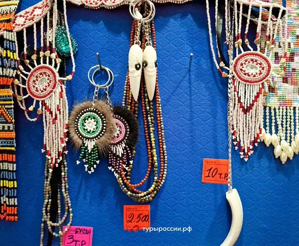 Изображение статьи Сувениры Чукотки: прикосновение к культуре Крайнего Севера. Туры России
