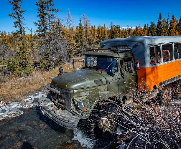 Изображение статьи Фотопутешествие на Горный Алтай из Москвы, золотая осень, 7 дней. Личный опыт Туры России