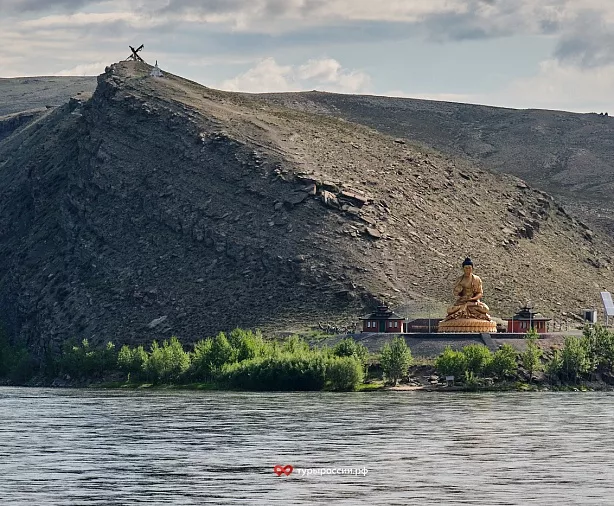 Изображение статьи Отдых в Республике Тыва: как добраться, где жить, что посмотреть Туры России