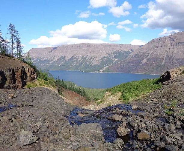 Изображение статьи Отдых на Плато Путорана – экспедиции, трекинг, рыбалка, экскурсии.   Туры России