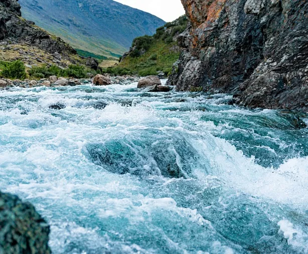 Изображение статьи Ямал: экскурсия в Нефритовую Долину и водопад  Туры России