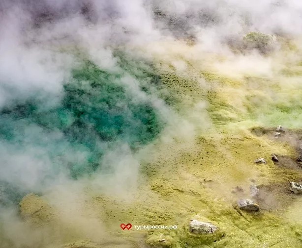 Изображение статьи Горячие источники и целебные грязи Итурупа Туры России