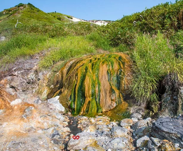 Изображение статьи Горячие источники и целебные грязи Итурупа Туры России