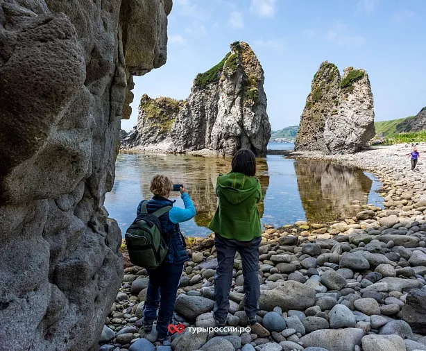 Изображение статьи Отдых на Курильских островах: как добраться, где жить, что посмотреть Туры России