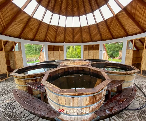 Изображение статьи Горячие источники и целебные грязи Итурупа Туры России