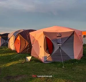 Кемпинги и отели полуострова Средний и Рыбачий в фотографиях