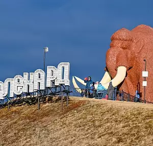 Салехард: как добраться, где жить и что посмотреть