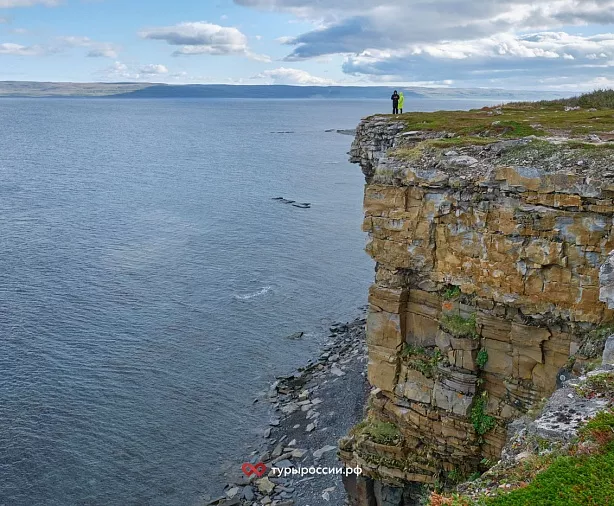 Изображение статьи Туристический маршрут на Полуостров Средний и Рыбачий – как добраться и что посмотреть Туры России
