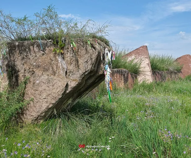 Изображение статьи Однодневная экскурсия из Абакана к древнему Салбыкскому кургану Туры России