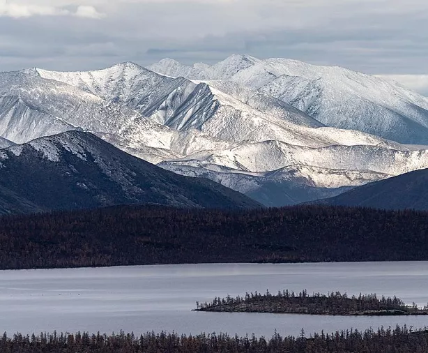 Изображение статьи Колыма: Озеро Джека Лондона. Как добраться, что посмотреть туристу. Туры России