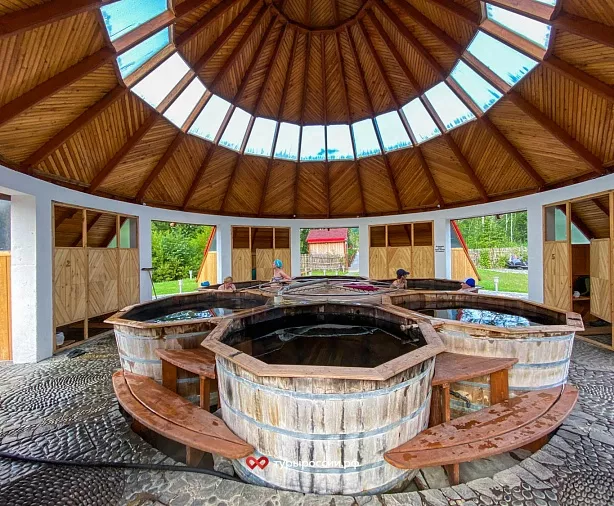 Изображение статьи Горячие источники и целебные грязи Итурупа Туры России