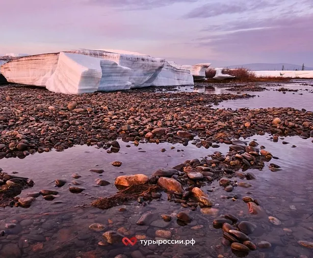 Изображение статьи Якутия: Посещение Национального Парка Момская Наледь Туры России