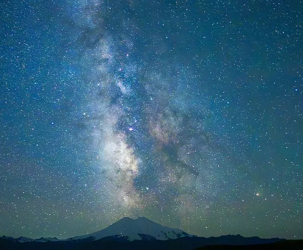 Изображение статьи Приэльбрусье: Путешествие к самой высокой горе Европы Туры России