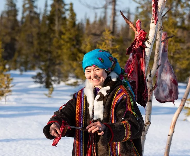 Изображение статьи Еда оленеводов Ямала – сырое мясо  Туры России