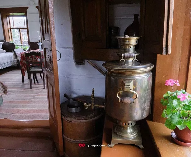 Изображение статьи Экскурсия в Музей-заповедник «Шушенское»: как добраться и что посмотреть Туры России