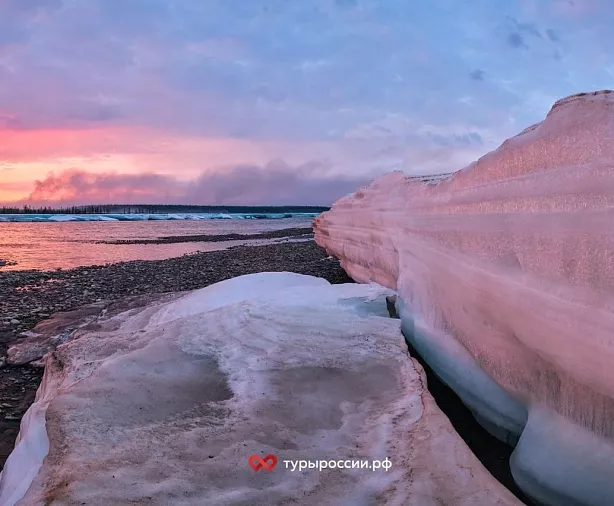 Изображение статьи Якутия: Посещение Национального Парка Момская Наледь Туры России