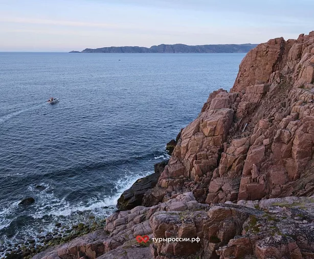 Изображение статьи Отдых в Териберке: как добраться, где жить, что посмотреть Туры России