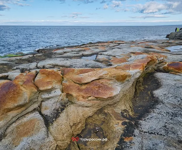 Изображение статьи Туристический маршрут на Полуостров Средний и Рыбачий – как добраться и что посмотреть Туры России