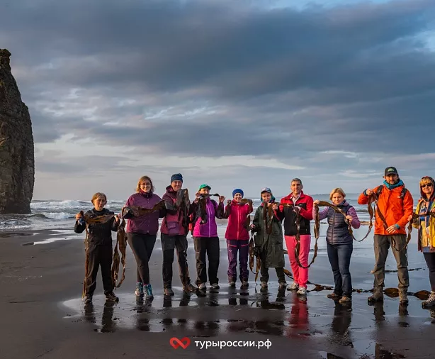 Изображение статьи Отдых на Курильских островах: как добраться, где жить, что посмотреть Туры России