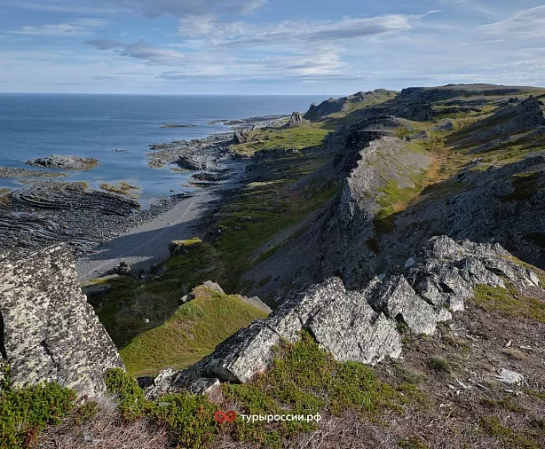 Изображение статьи Туристический маршрут на Полуостров Средний и Рыбачий – как добраться и что посмотреть Туры России